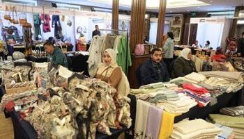 محافظا الجيزة والقاهرة يتفقدان معرض التراث والحرف اليدوية