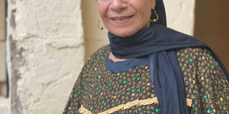 عفاف مصطفى تشتكي من إزعاج رسائل “جمعة مباركة” فجراً