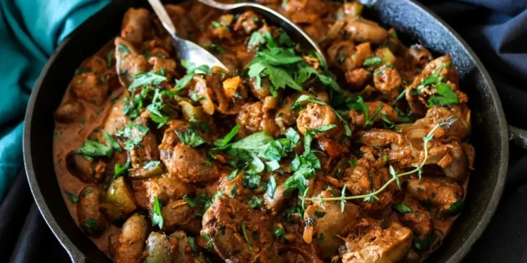 طريقة عمل طاجن الكبد والقوانص بطريقة سهلة ولذيذة