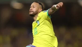 عودة نيمار تتصدر قائمة البرازيل الأولية لتصفيات كأس العالم 2026