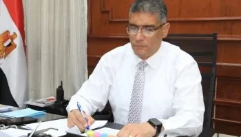 محافظ الجيزة يطلع على تقرير شرطة المرافق بشأن إزالة الإشغالات والتعديات