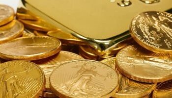 الذهب يحافظ على أعلى مستوى سعري في تاريخه عند 4360 جنيهًا للجرام