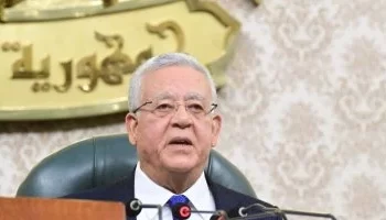 مجلس النواب يرفض مقترح خفض الحد الأقصى لتراخيص عمل الأجانب في مصر