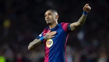 برشلونة يواجه أوساسونا بدون رافينيا وفليك يجري تغييرات في التشكيلة