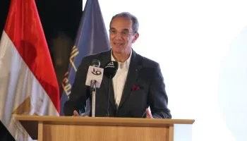 ملتقى “تشكيل آفاق الذكاء الاصطناعي” يستعرض استراتيجية مصر 2025-2030