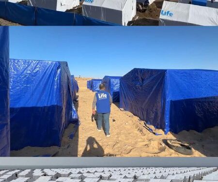 “لايف” تستكمل بناء المخيمات النظامية في كافة أنحاء قطاع غزة