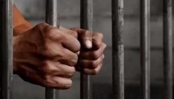ضبط عاطل سرق 3 دراجات نارية باستخدام “توصيل الأسلاك” بالزاوية الحمراء