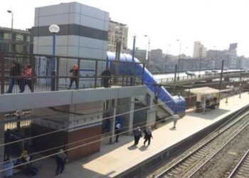 شاب يتعرض لحادث مروع بمحطة مترو عين شمس يؤدي إلى بتر ساقيه