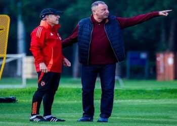 “خلصت الحكاية”.. شوبير يشعل الجدل بعد وداع الأهلي لدوري أبطال أفريقيا