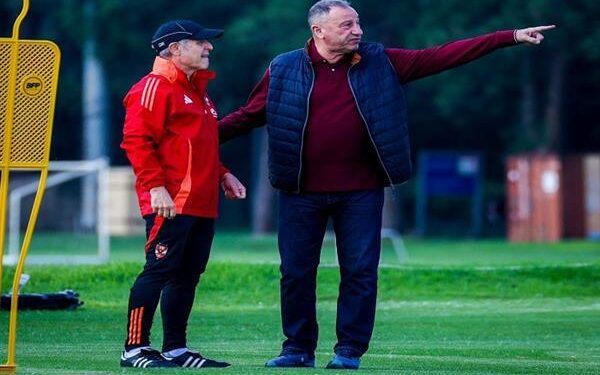 “خلصت الحكاية”.. شوبير يشعل الجدل بعد وداع الأهلي لدوري أبطال أفريقيا