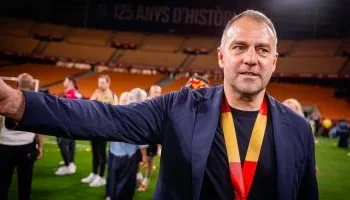 برشلونة يتوج بكأس ملك إسبانيا وفليك يحافظ على سجله المثالي في النهائيات