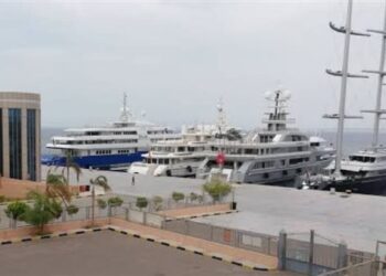 إعادة فتح ميناء الغردقة البحري بعد تحسن الأحوال الجوية