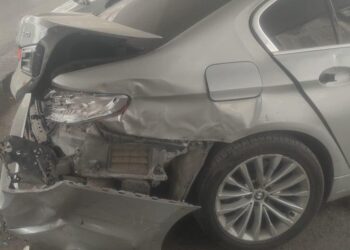 أحمد بلال يتعرض لحادث سير ويطمئن الجمهور: “قدر الله وما شاء فعل