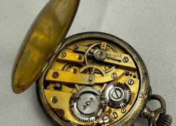 مزاد في المملكة المتحدة لبيع مقتنيات نادرة من سفينة تايتانيك.. بينها ساعة أحد الضحايا