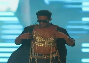 اتحاد النقابات الفنية يحقق مع محمد رمضان بعد ظهوره ببدلة رقص في أمريكا