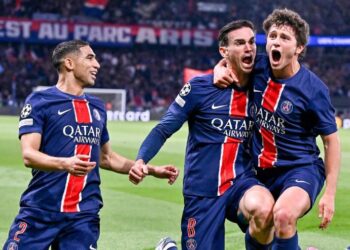 باريس سان جيرمان ينهي الشوط الأول متقدما على أرسنال بهدف