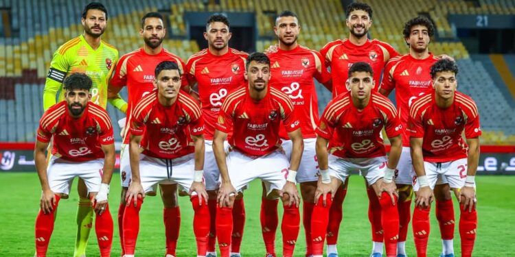 الأهلي يتقدم على المصري بثنائية مثيرة في الشوط الأول