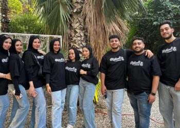 طلاب إعلام الأهرام الكندية يطلقون مشروع “عالسنتيريك” ضمن مشروعات تخرج 2025