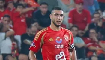 اختبار طبي يحدد مصير ربيعة أمام المصري.. والأهلي يحسم موقف وسام أبو علي من العروض الخارجية