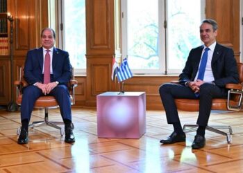 السيسي ورئيس وزراء اليونان يؤكدان ضرورة استئناف وقف إطلاق النار في غزة