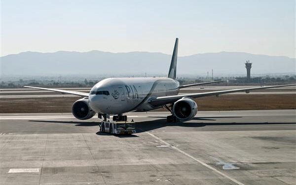باكستان تعلن إعادة فتح مجالها الجوي بالكامل أمام الرحلات الجوية