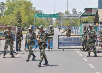 مصدر حكومي هندي يتهم باكستان بخرق اتفاق وقف إطلاق النار