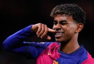 لامين يامال يقود هجوم برشلونة في مواجهة ريال مدريد بالدوري الإسباني