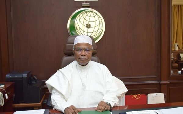 منظمة التعاون الإسلامي ورابطة العالم الإسلامي ترحّبان برفع العقوبات الأمريكية عن سوريا