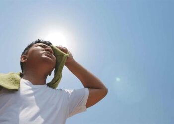 ضربة الشمس.. خطر يهدد الحياة وهذه الإسعافات الأولية الواجب اتباعها