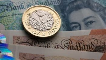 تراجع سعر الجنيه الإسترليني أمام الجنيه المصري في ختام تعاملات اليوم