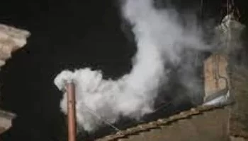 العالم يترقب خروج الدخان الأبيض من الفاتيكان للإعلان عن البابا الجديد خلفاً للبابا فرنسيس