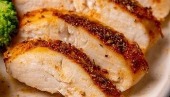 وصفة مميزة: صدور الدجاج الباردة بتتبيلة غنية من الشيف غادة جميل