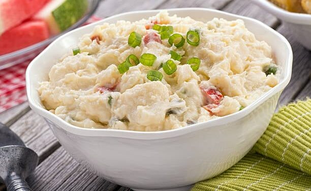 طريقة عمل سلطة البطاطس المقرمشة على طريقة الشيف مي صيام