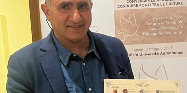 أثناء مشاركته بمؤتمر روما للتقارب العالمي لبناء جسور بين الثقافات.. عيسى اسكندر: مصر كانت ولا تزال أرضًا للأمن والسلام