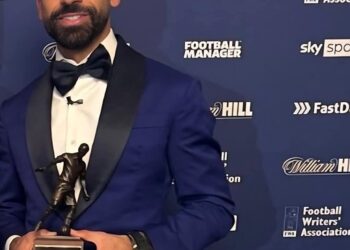 محمد صلاح يتسلم جائزة أفضل لاعب في الدوري الإنجليزي للمرة الثالثة في مسيرته