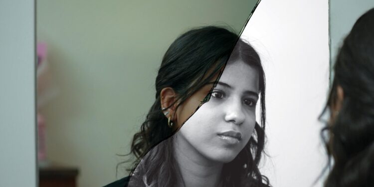 “نص ضل”.. فيلم وثائقي درامي عن الاختلاف الذي يصنع النور