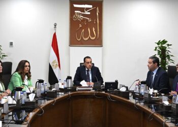 مدبولي يترأس اجتماعًا لمتابعة مشروعات وفرص الاستثمار بمحافظة دمياط