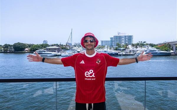 الأهلي يواصل الاحتفال بانضمام زيزو .. صور