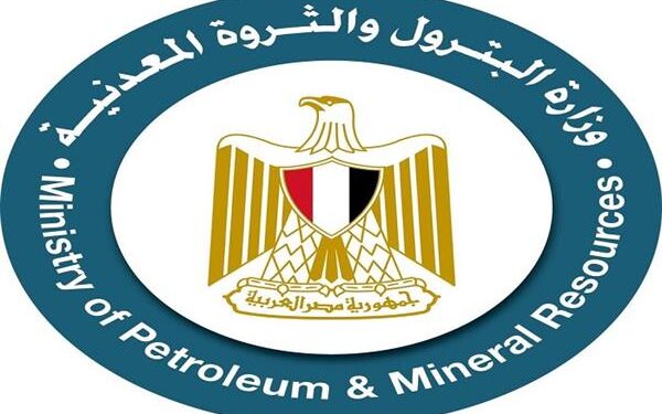 وزارة البترول تنعي شهيد الواجب البطل خالد محمد شوقي