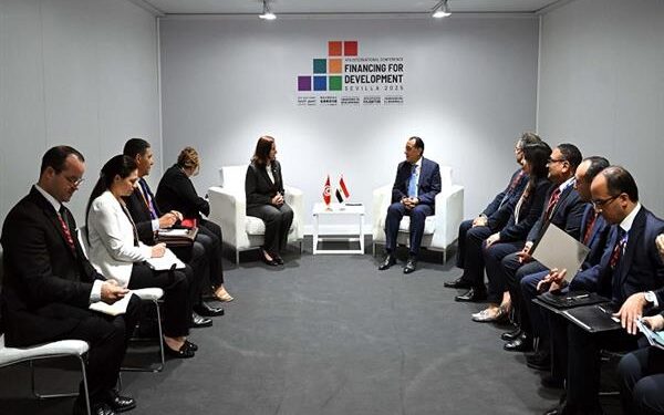 مدبولي يلتقي رئيسة الحكومة التونسية على هامش مؤتمر تمويل التنمية في إسبانيا