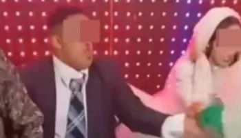 النيابة تُخلي سبيل “عريس الشرقية” المصاب بمتلازمة داون.. وتسلم العروس القاصر لوالدتها مع تعهد بعدم زواجها قبل السن القانوني