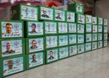 إيران تشيّع ضحايا الهجمات الإسرائيلية وسط حضور شعبي ورسمي واسع في طهران