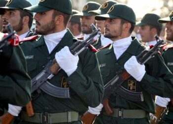 الحرس الثوري الإيراني يعلن تفكيك شبكة لتصنيع وتشغيل طائرات مسيّرة غربي البلاد