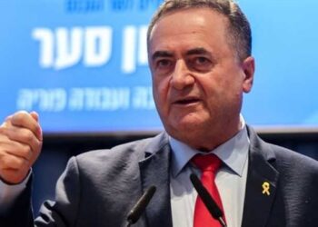 وزير الدفاع الإسرائيلي يعلن ضرب سجن إيوين في طهران