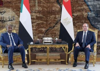 السيسي يؤكد للبرهان ثوابت الموقف المصري الداعم لوحدة السودان وسيادته وأمنه واستقراره