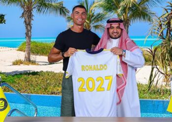 كريستيانو رونالدو يجدد عقده مع النصر السعودي
