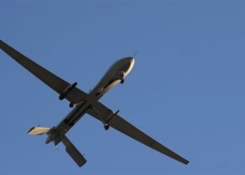 الدفاع الجوي الإيراني يسقط طائرات مسيّرة إسرائيلية.. و60 قتيلاً في قصف على مجمع سكني بجمران