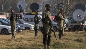 مقتل 13 جنديًا