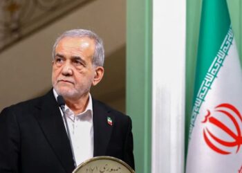 الرئيس الإيراني: أهنئ الشعب الإيراني بالانتصار على إسرائيل