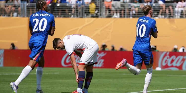 كأس العالم للأندية.. تشيلسي يفاجىء باريس سان جيرمان بثلاثية في الشوط الأول